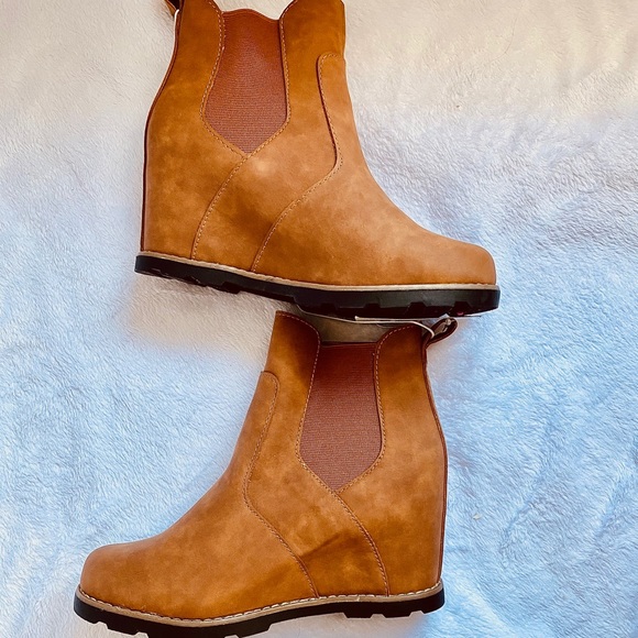 universal thread amalia boots